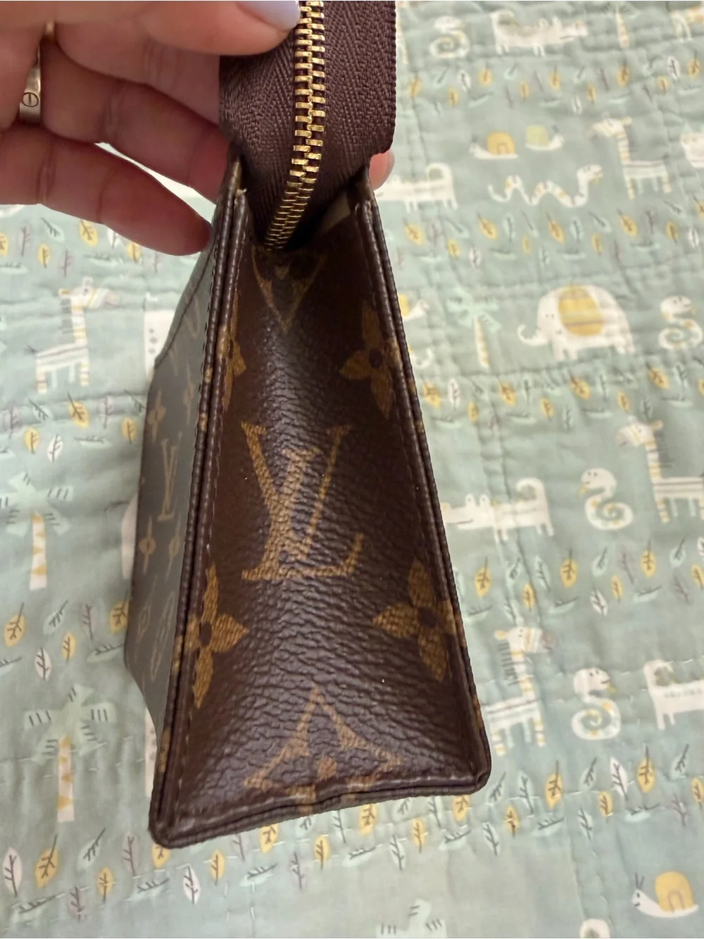Louis Vuitton Toiletry 15 Cosmetic Pouch (PRICE FIRM)